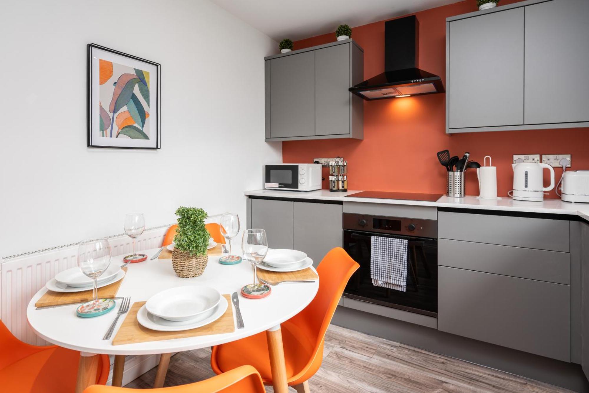 Shawe House - 10 Minute Mcr Airport - Free Parking Villa Wythenshawe Oda fotoğraf